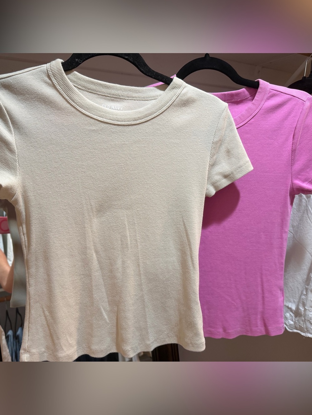 Old Navy Cream & Pink Ribbed Short Sleeve Crewneck Top